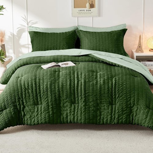 HYMOKEGE Dark Green/Sage Green California King Comforter Set Seersucker 7 Pieces, All Season Luxury Bed in a Bag for Bedroom, Bedding Set with Comforter, Sheets, Pillowcases & Shams