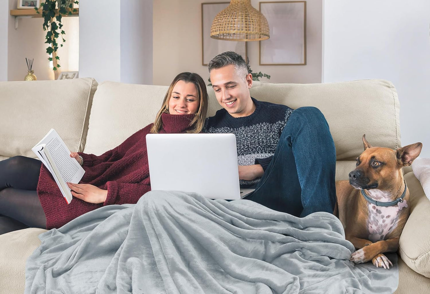 Utopia Bedding Fleece Blanket - Ultra Soft Twin Size Light Grey (60x80 Inches) | Cozy All-Season Microfiber Decor