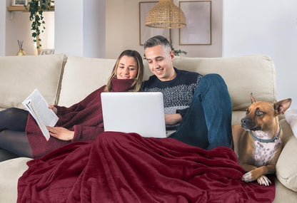 Utopia Bedding Fleece Blanket - Luxury Anti-Static Soft Microfiber Throw in Burgundy | 50x60 Inch