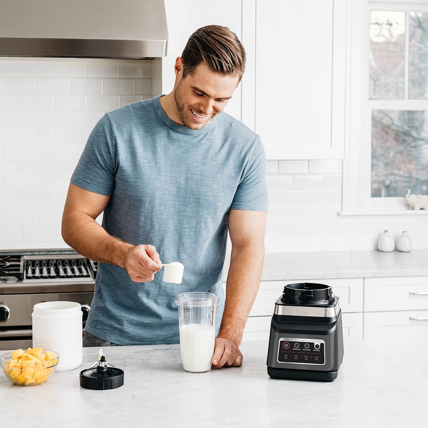 Ninja DB751A Pro Plus DUO Blender - 1400W Auto-IQ | 72oz Pitcher & 2x24oz Cups - Smoothies & Frozen Drinks