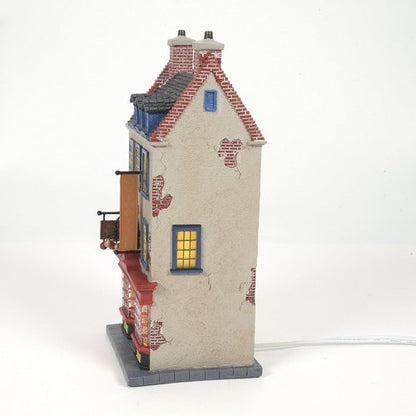 Department 56 Harry Potter Village - Quality Quidditch Supplies Lit Building | 8.58 Inch, Multicolor