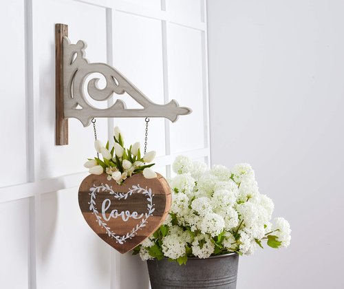 K&K Interiors Arrow Replacement Decorative Hanging Sign, White, 17" Wide x 15" Tall x 2" Deep