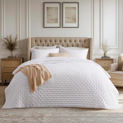 Bedsure Quilts - Queen Size Bright White Lightweight Comforter | Ultra Soft All-Season Bedding, 90 x 96 Inches