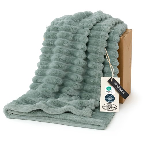 Bedsure GentleSoft Sage Green Throw Blanket for Couch - Cozy Soft Spring Blankets for Women, Cute Small Fleece Throws Spring Gifts for Women Teen Girls, Sage Green Decor Room Home, 50x60 Inches