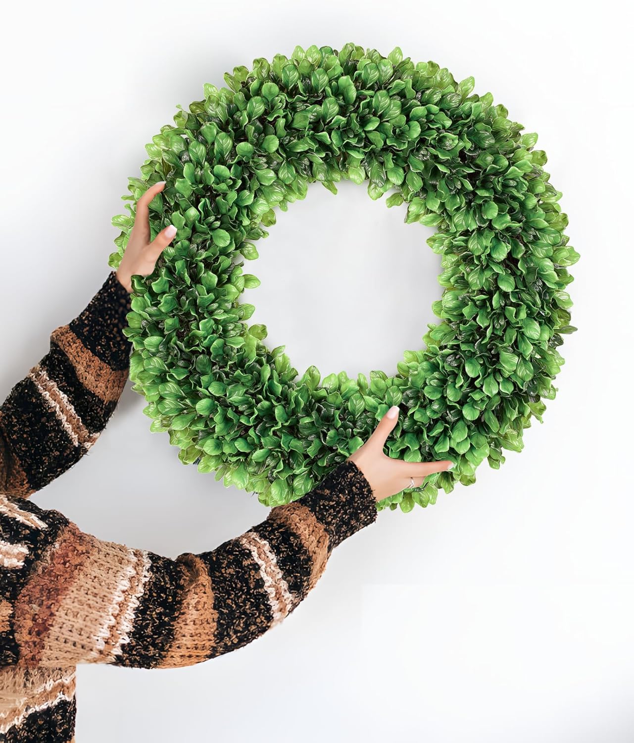 Regine Switzerland 20-Inch Artificial Boxwood Wreath - Versatile Greenery for All Seasons, Perfect for Home Decor