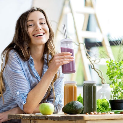 12 PACK, 16 OZ Glass Juice Bottles with Airtight Lids, Bonus 2 Straws & Perforated Lids, Reusable Juicer, Juicing Bottles - Clear Drinking Jars Cups, Water Bottle, Travel Juice Container, White Caps