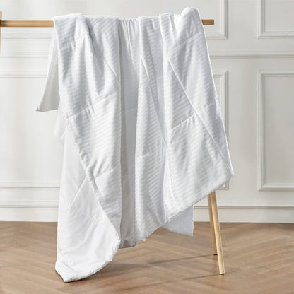 Bedsure Duvet Insert King Size - Lightweight Comforter, Quilted Cooling Duvet Insert, Down Alternative Summer Comforter with 8 Tabs, Ultra Soft Blanket, Striped, King, White, 90x102 inches