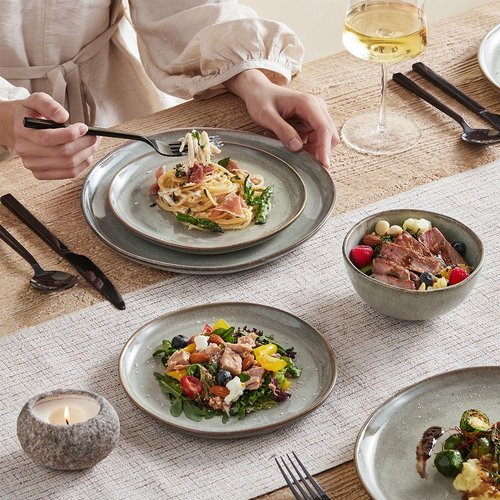 KINGSTONE 24-Piece Stoneware Dinnerware Set - Handcrafted Rustic Porcelain Plates & Bowls for 8 | Scratch Resistant, Microwave & Dishwasher Safe, Grey