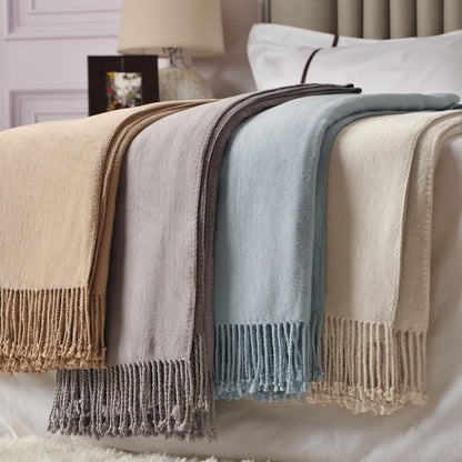 CUDDLE DREAMS Silk Throw Blanket with Hand-Knotted Fringe, Natural, Soft & Breathable (Ivory)