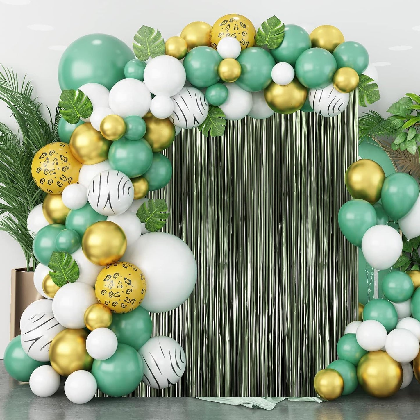 Voircoloria Matte Green Foil Fringe Backdrop Curtains - 3 Pack Tinsel Streamers for Parties | 3.3 x 8.2 ft