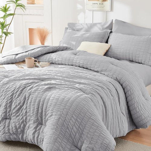 HYMOKEGE King Size Comforter Set - Luxury 7-Piece All-Season Bedding in Light Grey with Sheets & Pillowcases