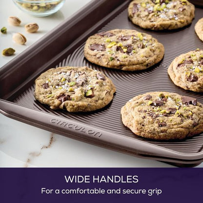 Circulon Nonstick Bakeware Set - 2-Piece Cookie Sheet & Cooling Rack in Chocolate Brown