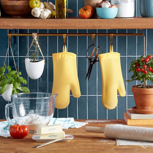 KitchenAid Ribbed Soft Silicone Oven Mitt Set - 2-Pack, 7.5"x13", Butter Yellow for Ultimate Heat Protection