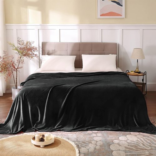 BEDELITE Fleece Blanket - Luxurious Plush Cozy Black Throw | Queen Size 90x90 Inches, Super Soft & Warm