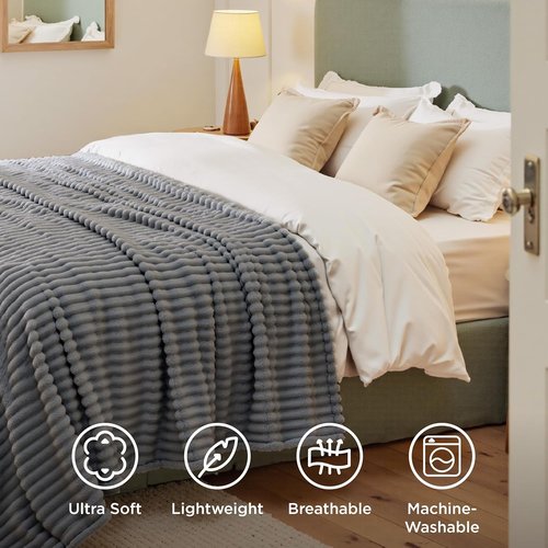 Bedsure GentleSoft Fleece Blanket - Cozy Frost Gray Throw for Couch, Perfect 60x80 Inches Size
