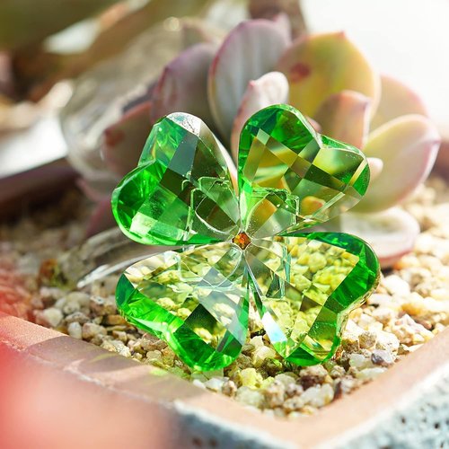 HDCRYSTALGIFTS Crystal Flower Dreams - 4'' Four Leaf Clover Figurine | Green Glass Lucky Ornament for Home Decor