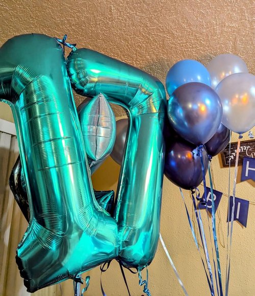 40 Inch Number 7 Balloon - Blue-Green Birthday Decor for 7th, 17th, 27th, and 70th Celebrations