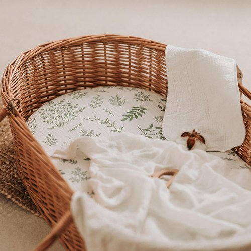 Muslin Bassinet Fitted Sheets 2 Pack, Soft Breathable Cotton Baby Bassinet Mattress Sheet Set, 360° Elastic Snug Fit, Universal for Oval, Rectangle & Hourglass Cradle, Baby Bedding (Bright Leaves)
