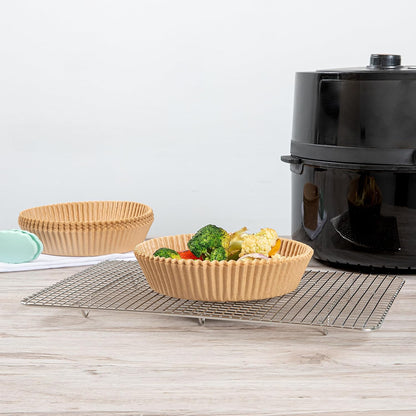 Restaurantware Air Fryer Liners - No-Stick Silicone Coating, 100 Round, 6.3 x 6.3 Inch, Food-Grade Paper