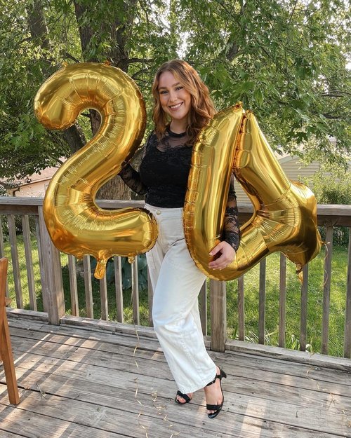 Gold Number 70 Balloon - 40 Inch Golden 70th Birthday Decorations for Men & Women