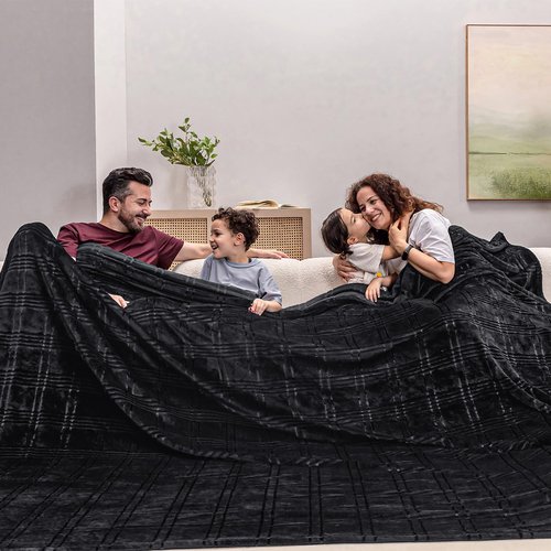 COOVA Oversized King Fleece Blanket 120x120 inches, Soft Cozy Warm Giant Extra Large 10'x10' Blanket for Bed, Sofa, Couch,Travel, Camping, California Huge Big Throw Blanket, Checkered Black