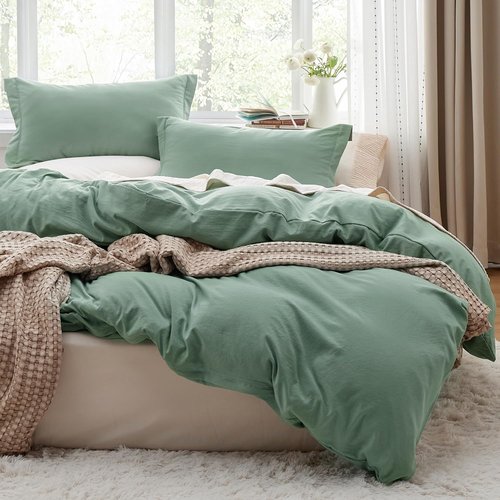 Bedsure Sage Green Duvet Cover - Extra Soft 3-Piece Bedding Set, Queen Size 90x90 Inches with Zipper Closure & 2 Pillow Shams