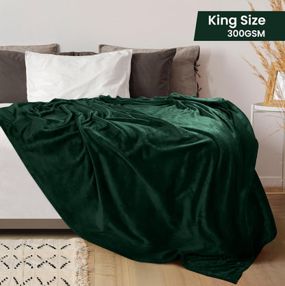 Utopia Bedding Fleece Blanket - King Size Luxury Forest Green Microfiber | Soft, Anti-Static, 300GSM (90x102 Inch)