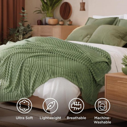 Bedsure GentleSoft Queen Fleece Blanket - Super Soft Cozy Throw for Couch, 90x90 Inches