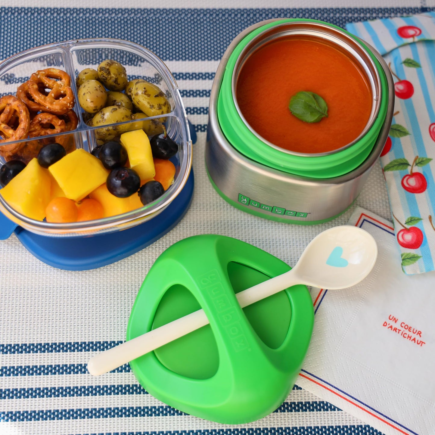 Yumbox Cubi Triple Insulated Stainless Steel Thermal Jar for Hot & Cold Lunches, Kids Size, Easy Open and Carry Handle, Unique Rounded Square Jar and Non-Slip design (Apple Green)