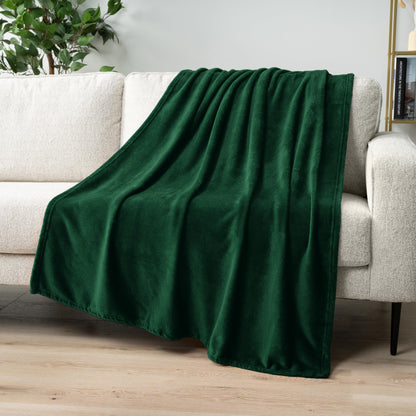 PAVILIA Fleece Blanket King Size | Super Soft, Plush, Luxury Flannel Throw | Lightweight Microfiber Blanket for Sofa Couch Bed (Emerald Green, 90x108 inches)