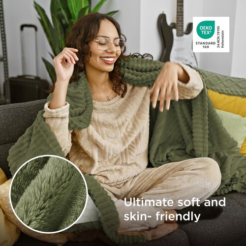 Bedsure GentleSoft Twin XL Blanket - Cozy Fleece Throw for Women & Girls | Moss, 66x90 Inches