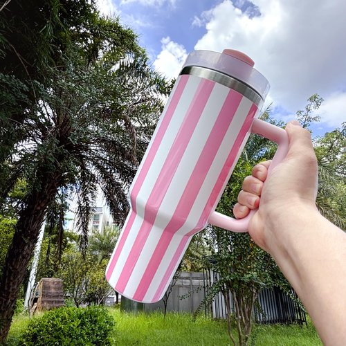40 oz Traveler - Stripe Water Bottle with Handle & Flip Straw - Fits in Cup Holder, Leak Resistant Tumbler-Reusable Insulated Stainless Steel & Rubber Base - Gifts for Women & Men（Pink&White）