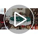 Xmas Tablecloth 70 Inch Round Green Snowflakes Holiday Party Cover - Spillproof & Washable