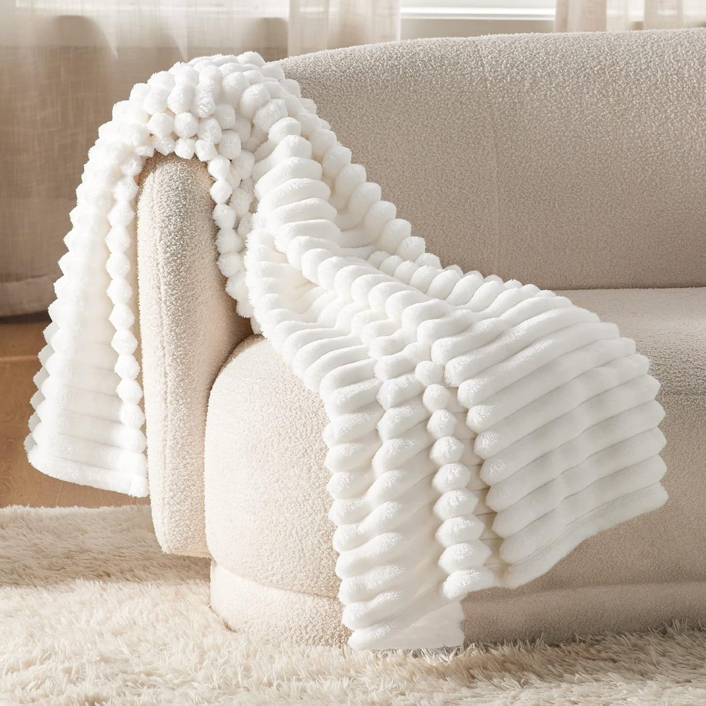 Bedsure Fleece Throw Blanket - Soft, Cozy Comfort for Couch | Perfect for All Seasons