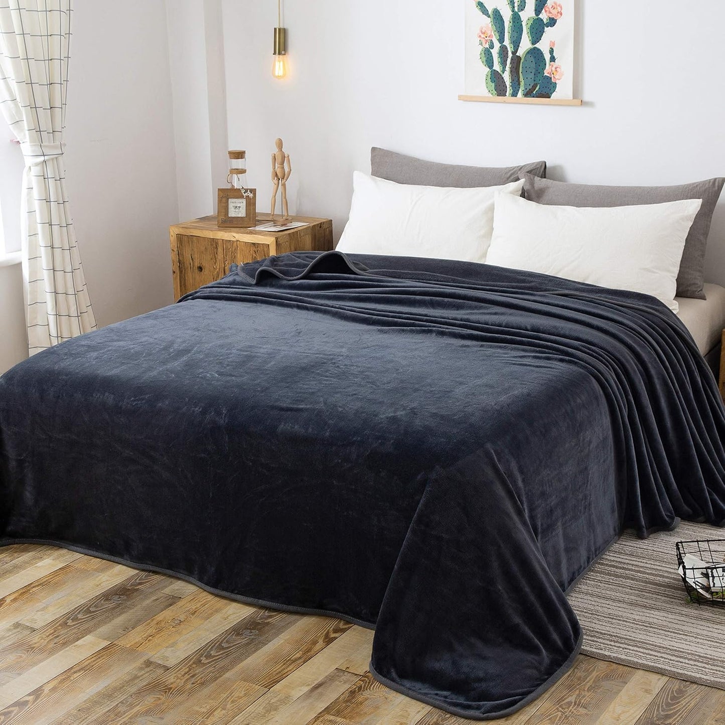Skiennix Fleece Blanket - Premium Lightweight Anti-Static Throw for Queen/Full Size Bed | 90" x 90" Dark Gray