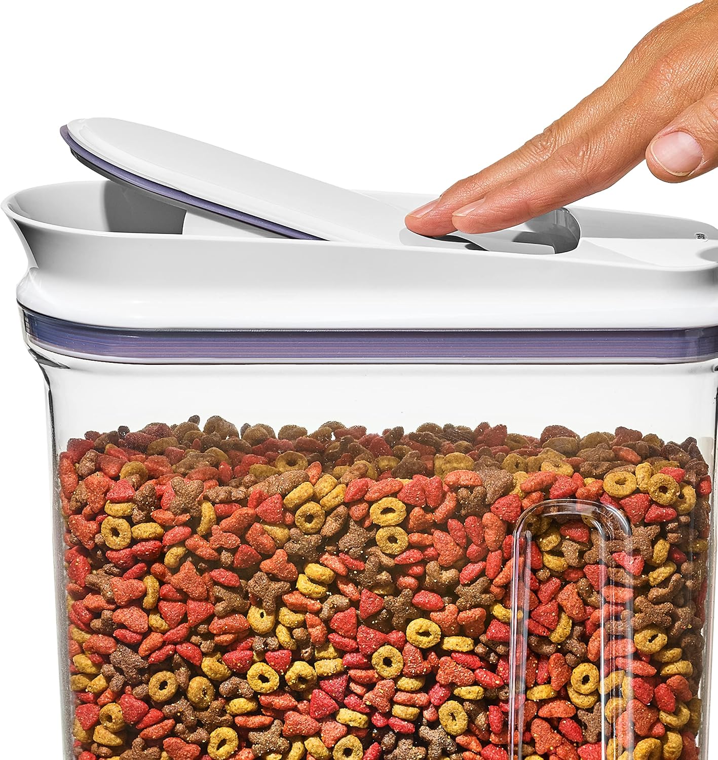 OXO Good Grips Pet Food Dispenser - Airtight 4.5 Qt Container | Holds Up to 4 lbs Dog or 3.5 lbs Cat Food | BPA Free