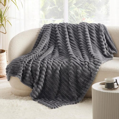 Bedsure Fleece Throw Blanket - Cozy Grey & White Design for Ultimate Comfort
