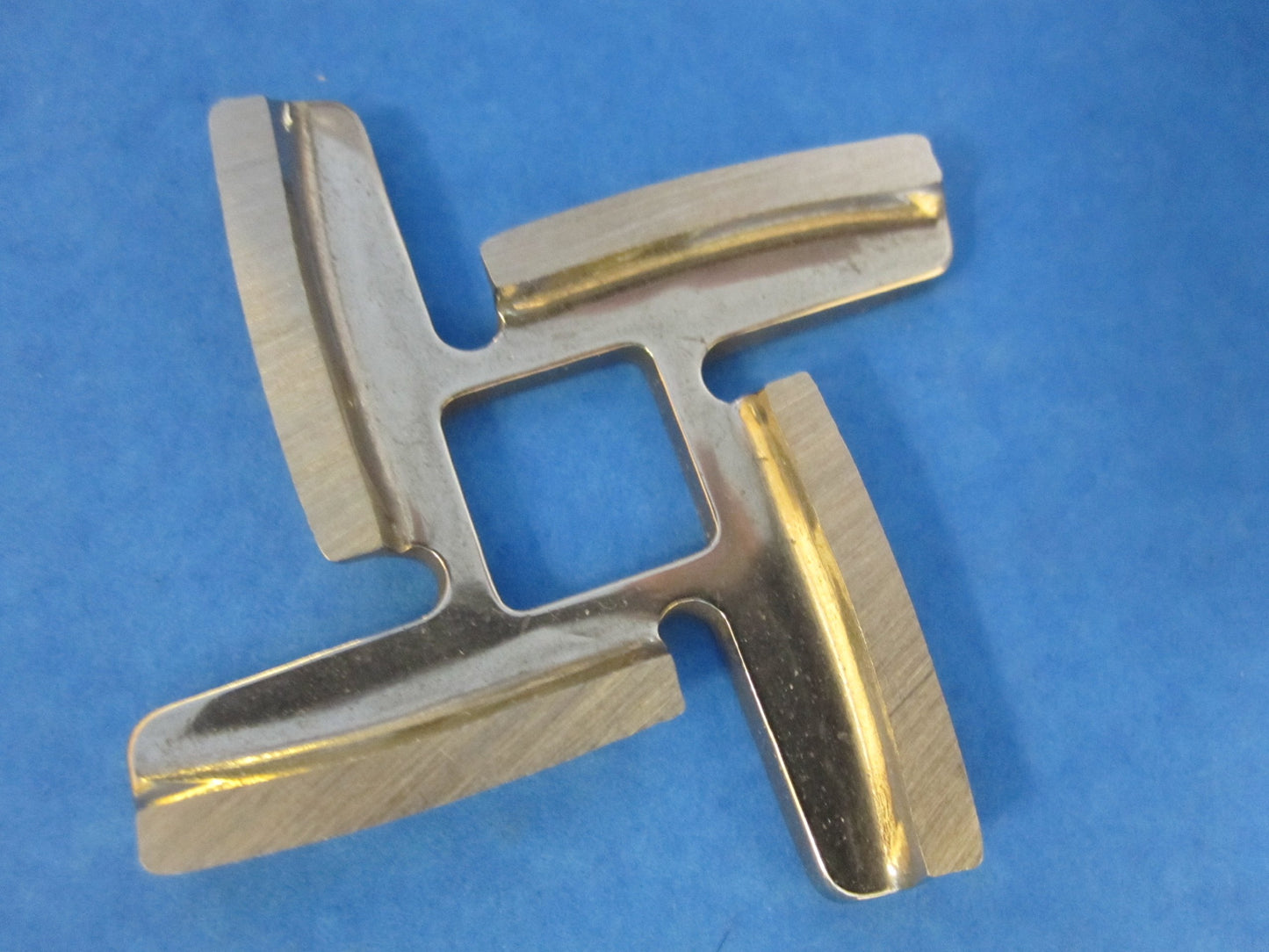 TWO PACK. Replacement blades for the new KSMMGA meat grinder. These are exclusively made for the new metal meat grinder attachment for your Kitchenaid mixer. *SEE PHOTOS for compatability*