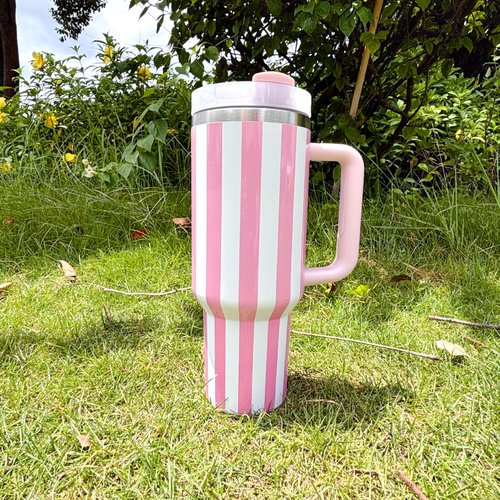40 oz Traveler - Stripe Water Bottle with Handle & Flip Straw - Fits in Cup Holder, Leak Resistant Tumbler-Reusable Insulated Stainless Steel & Rubber Base - Gifts for Women & Men（Pink&White）