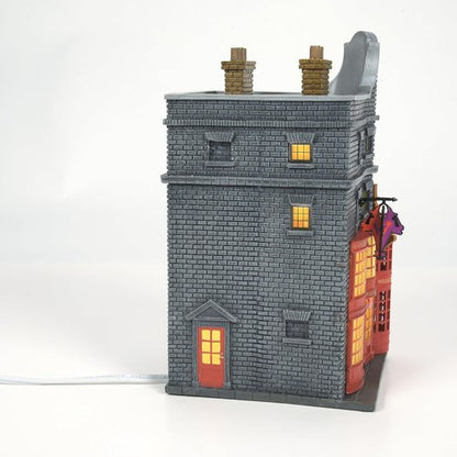 Department 56 Harry Potter Village Weasleys' Wizard Wheezes Lit Building - 8.11 Inch, Multicolor Decor