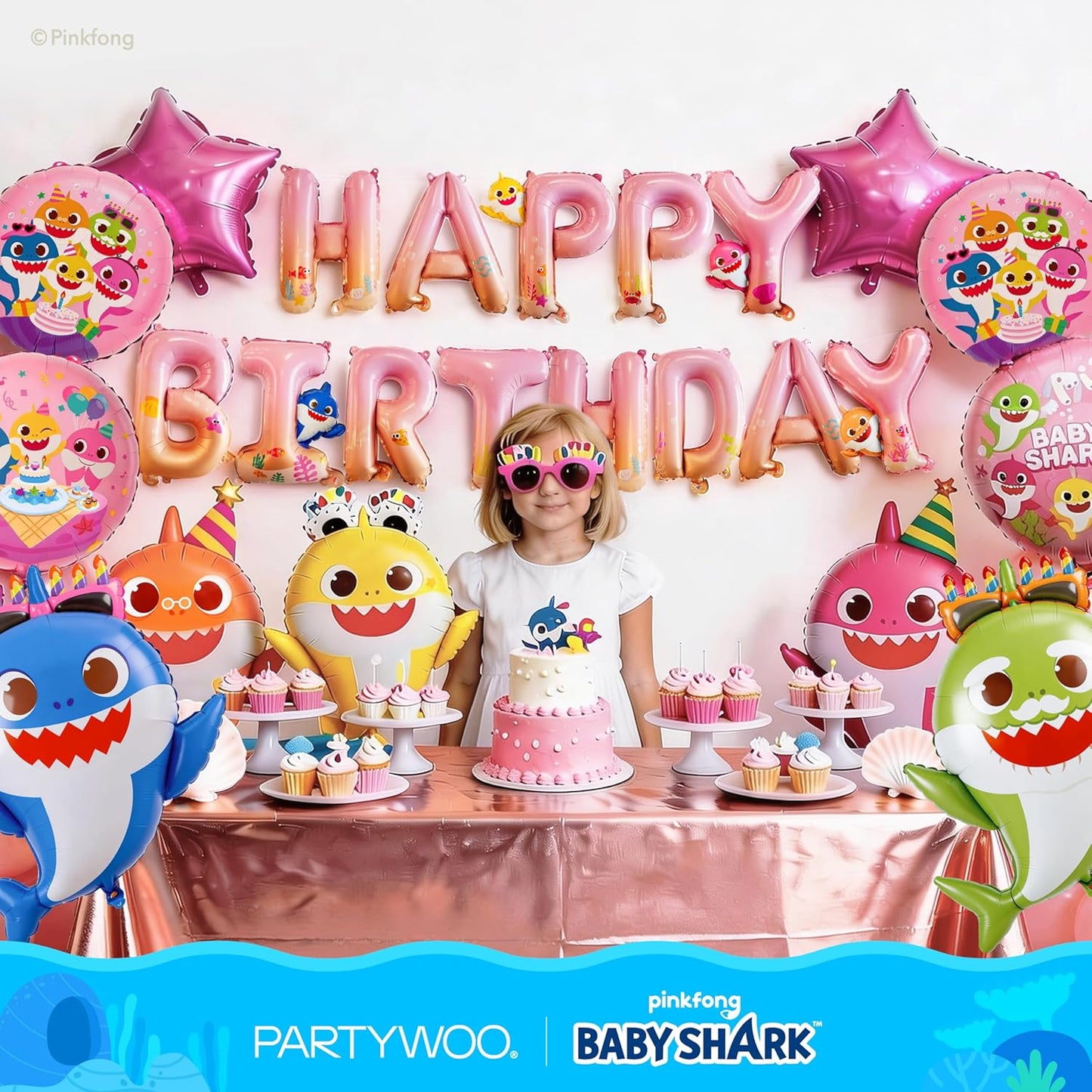 Baby Shark | PartyWoo Family Foil Balloons - 13pcs Pink Round & Star Mylar Set for Kids' Birthday Party Decorations