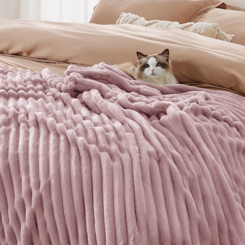 Bedsure GentleSoft Pink Fleece Blanket for Couch - Cozy Soft Blankets for Women, Cute Small Throws for Girls, 90x90 Inches