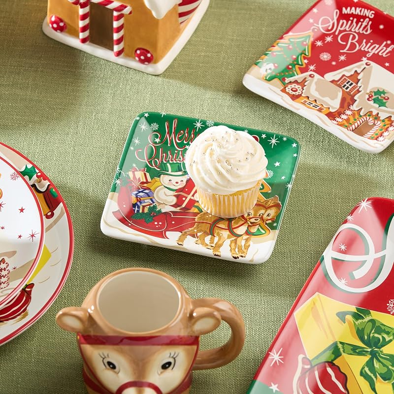Santa’s Retro Christmas Canapé Plates - Set of 4 6" Assorted Holiday Dinner Plates
