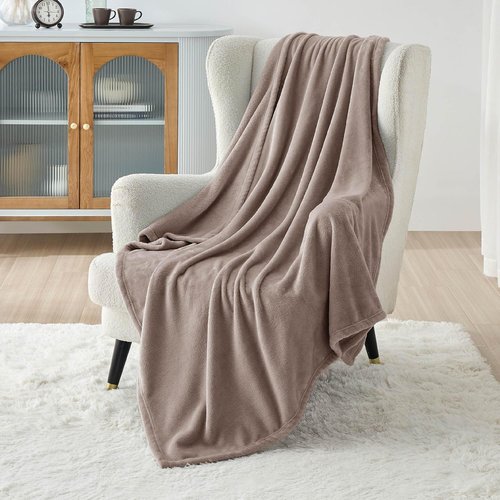 Bedsure GentleSoft Fleece Throw Blanket - Lightweight Plush Cozy Blanket for Couch, Mocha Brown, 50x60 Inches