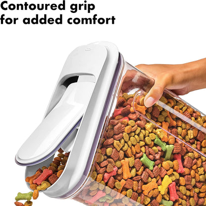 OXO Good Grips Pet Food Dispenser - Airtight 4.5 Qt Container | Holds Up to 4 lbs Dog or 3.5 lbs Cat Food | BPA Free