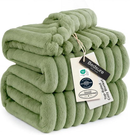 Bedsure GentleSoft Queen Fleece Blanket - Super Soft Cozy Throw for Couch, 90x90 Inches