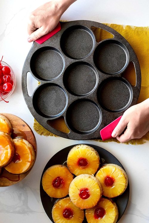 Lodge Cast Iron Mini Cake Pan - Perfect for Baking Delicious Individual Cakes | Durable & Versatile