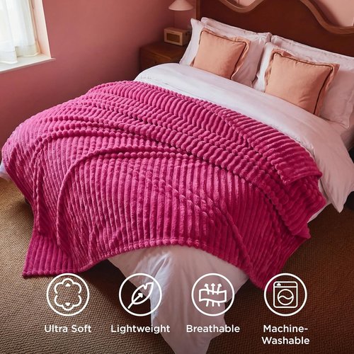 Bedsure GentleSoft Hot Pink Full Blanket - Cozy Soft Throw for Women | Large 84x90 Inches