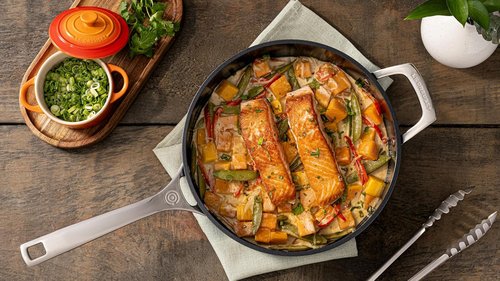 Le Creuset Non-Stick Ceramic Sauté Pan - 4.25 Qt with Glass Lid for Effortless Cooking
