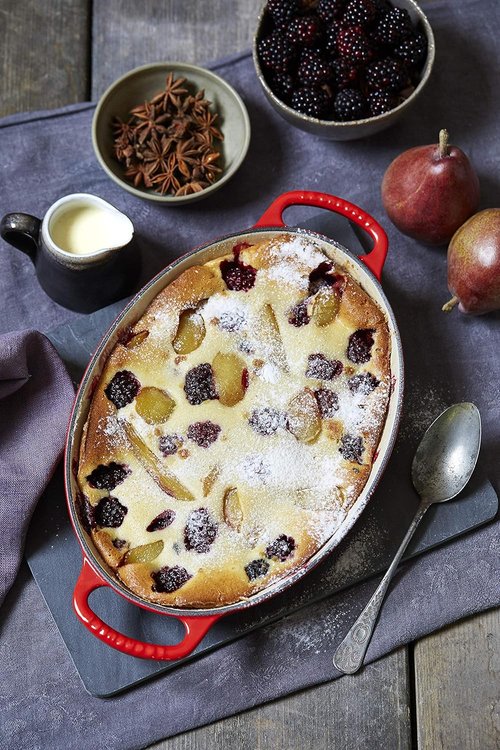 Le Creuset Enameled Cast Iron Oval Baker - 3 Qt. | Vibrant Cerise Color for Perfect Baking